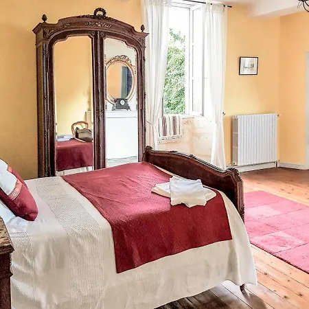 Villars-en-pons Chateau Sleeps 14 Pool Wifi * Villars-en-Pons